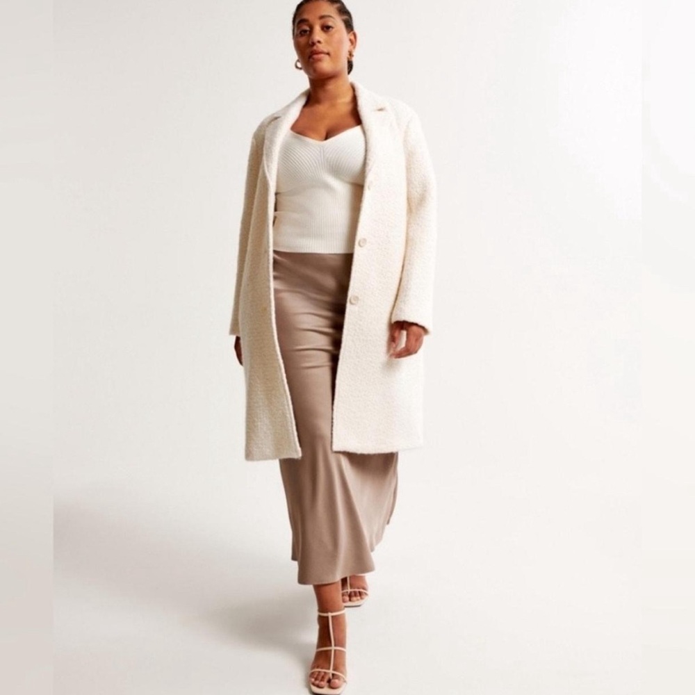 Abercrombie and Fitch A&F Wool Blend Dad Coat in Cream Size: LT